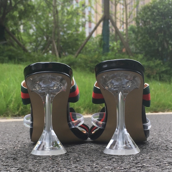 Heels - Picture 3 of 6